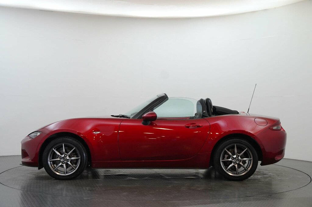 Mazda MX-5 1.5 132 Sport Red #4