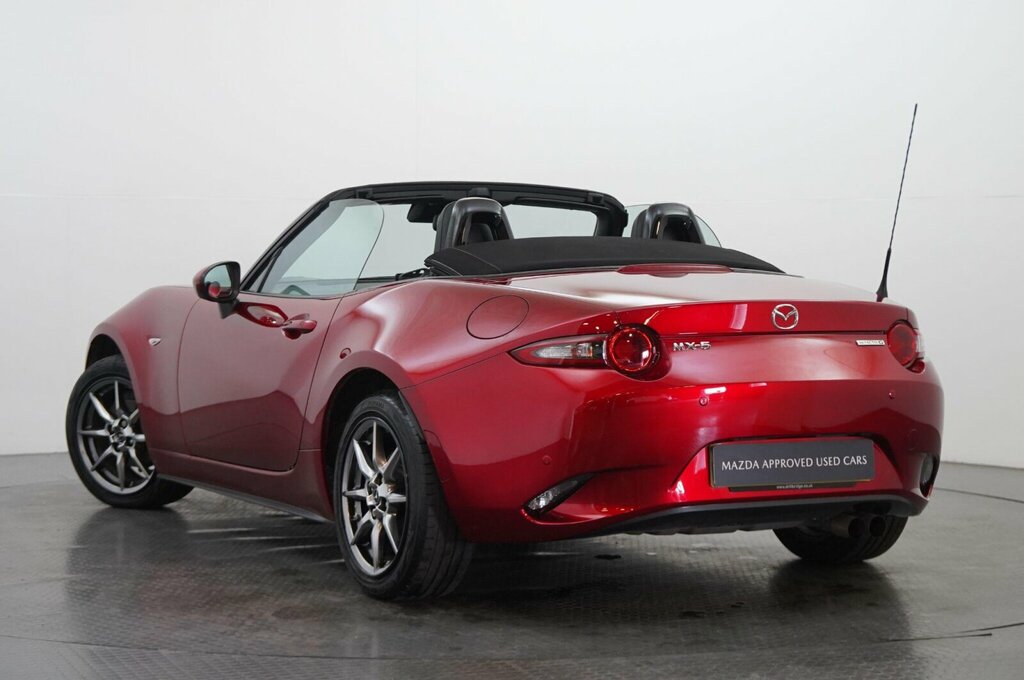 Mazda MX-5 1.5 132 Sport Red #2