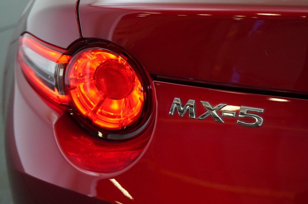 Mazda MX-5 Sport Tech White #26