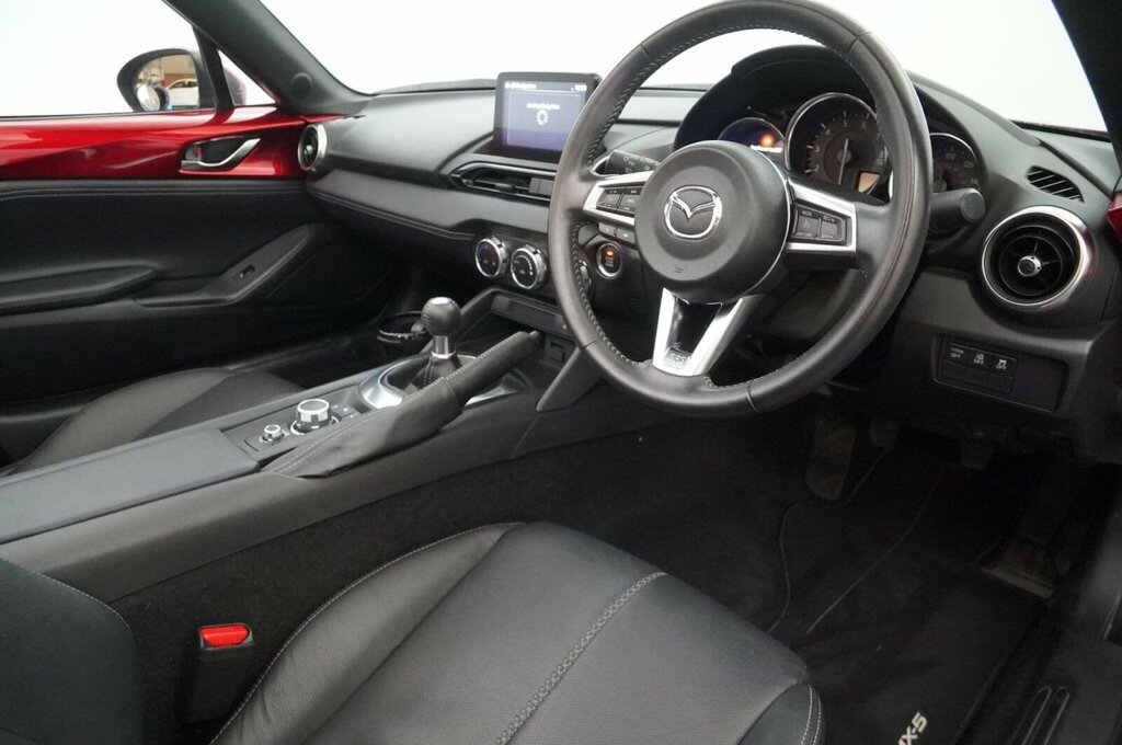 Mazda MX-5 Sport Tech White #10