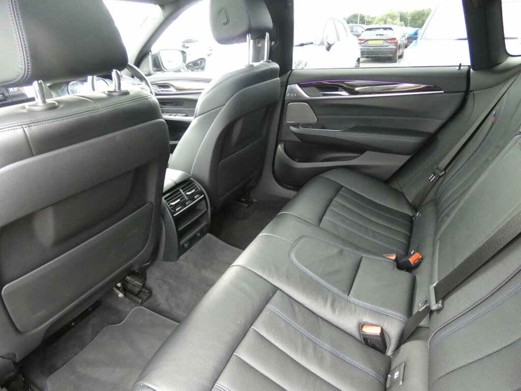 BMW 6 Series  Black #16