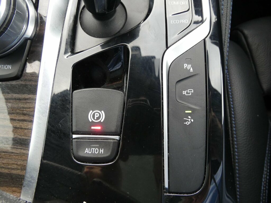 BMW 6 Series  Black #36