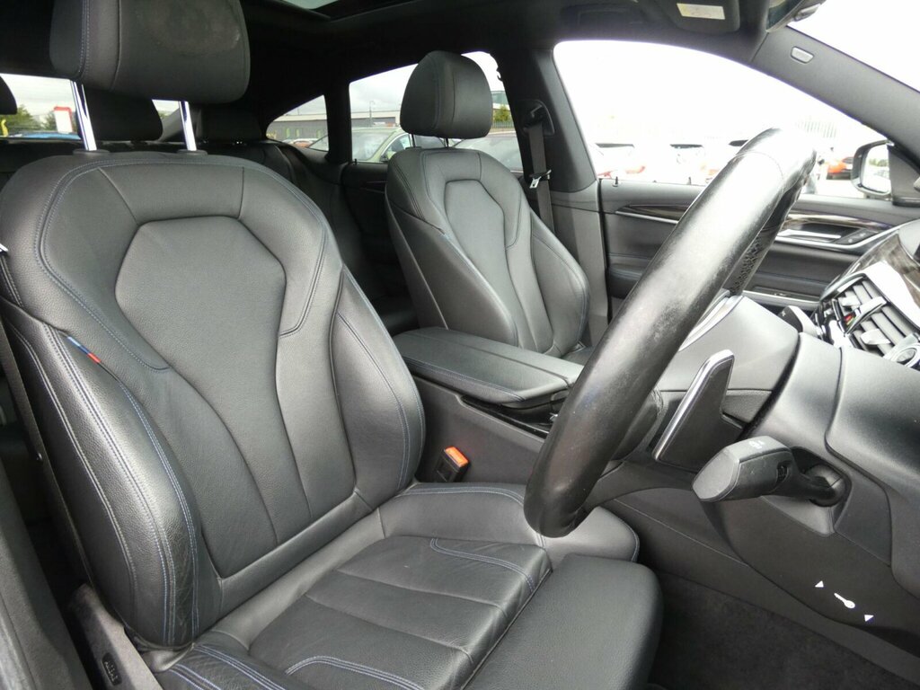 BMW 6 Series  Black #13