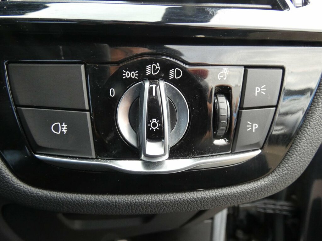 BMW 6 Series  Black #31