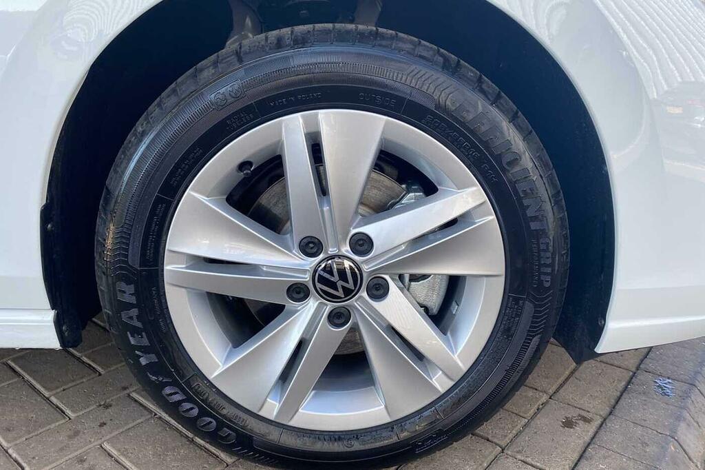 Volkswagen Golf 1.5 Tsi Life SL26KFZ White #5