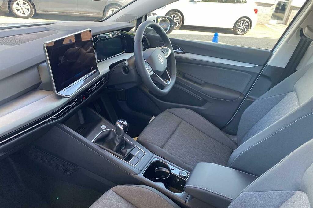 Volkswagen Golf 1.5 Tsi Life SL26KFZ White #2