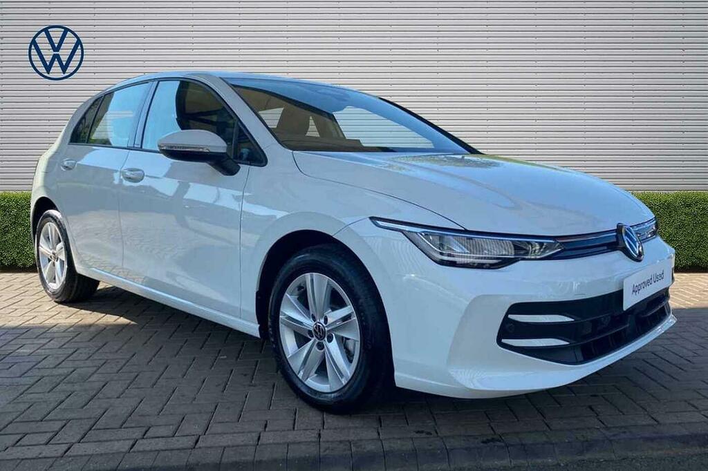 Volkswagen Golf 1.5 Tsi Life SL26KFZ White