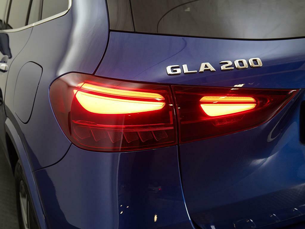 Mercedes-Benz GLA Class Gla 200 Amg Line Executive SG24AFM Blue #5