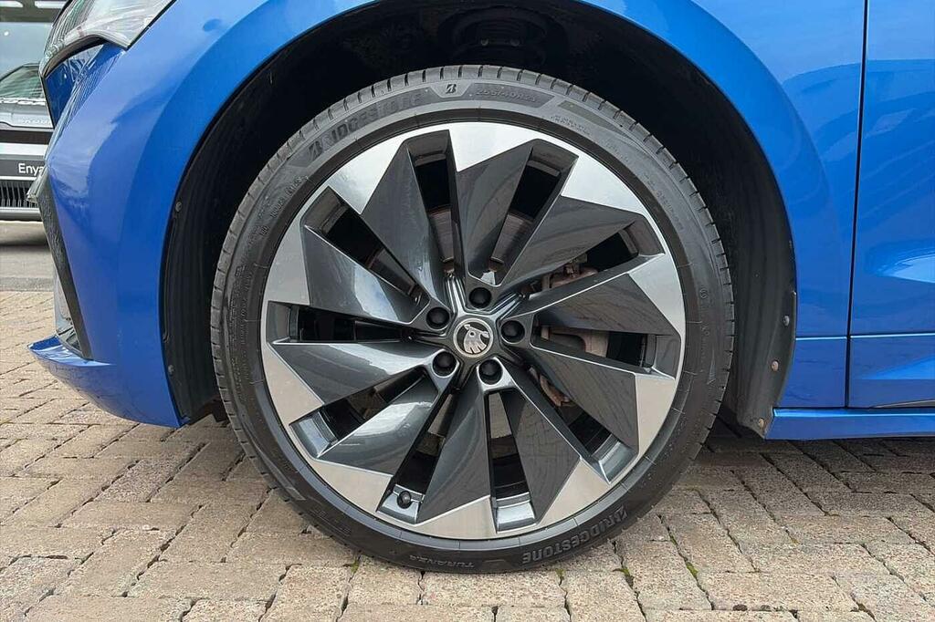 Skoda ENYAQ 195Kw 80X Sportline 82Kwh 4X4 Black #5