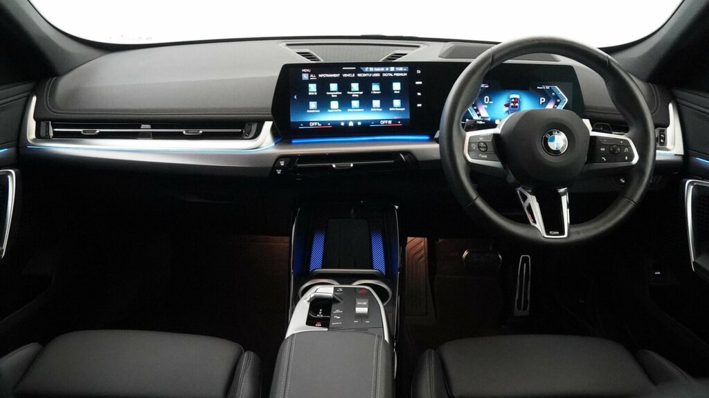 BMW X1 1.5 20I Mht M Sport Suv Hybrid Dct Sdri Blue #4