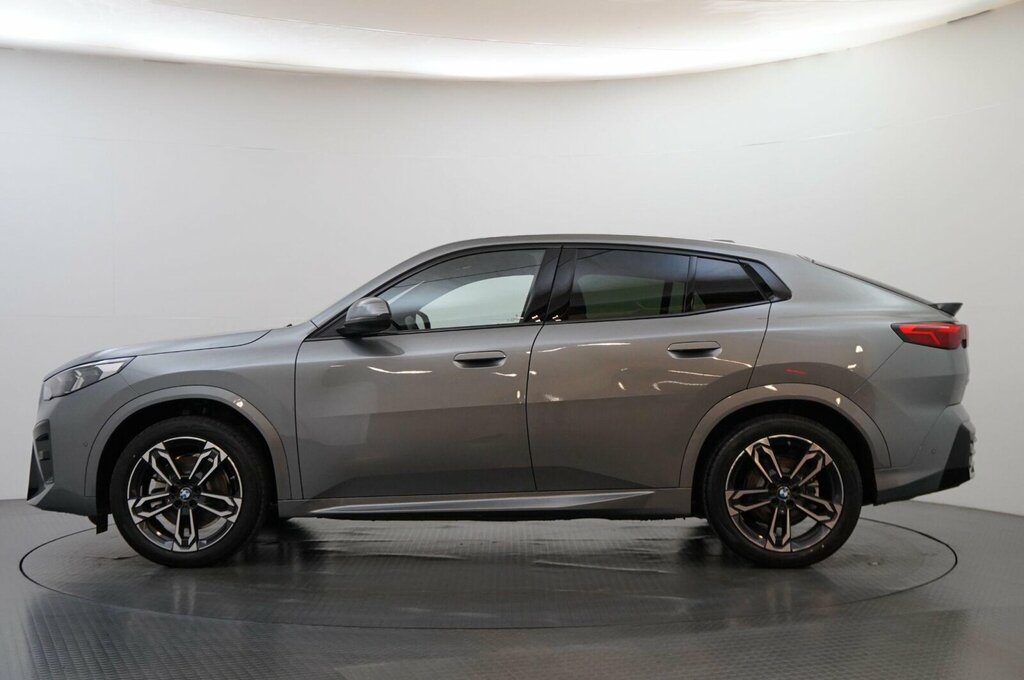 BMW iX2 30 66.5Kwh M Sport Suv Xdrive 1 Grey #4