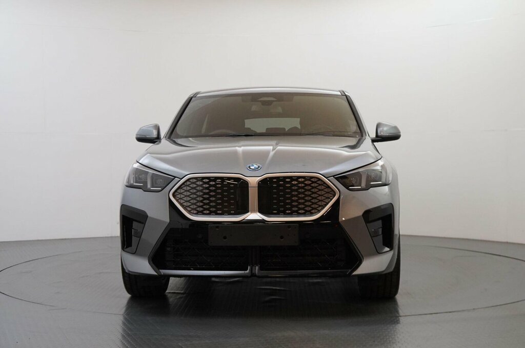 BMW iX2 30 66.5Kwh M Sport Suv Xdrive 1 Grey #2