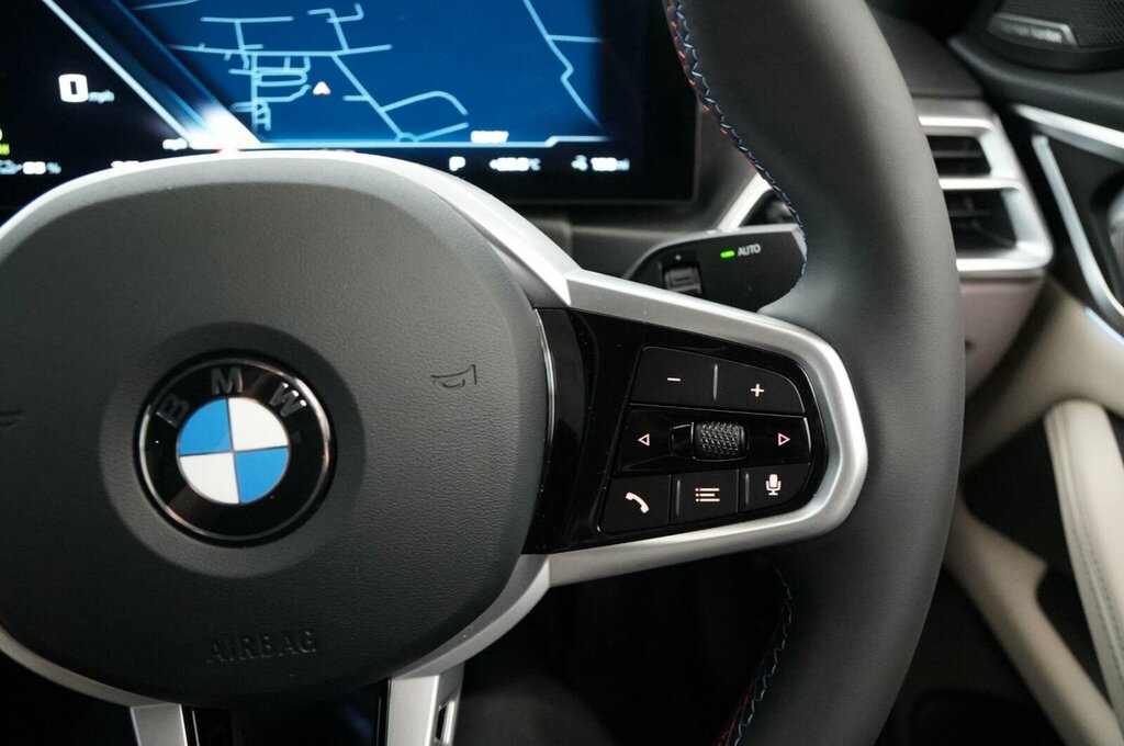 BMW i4 M60 Black #31