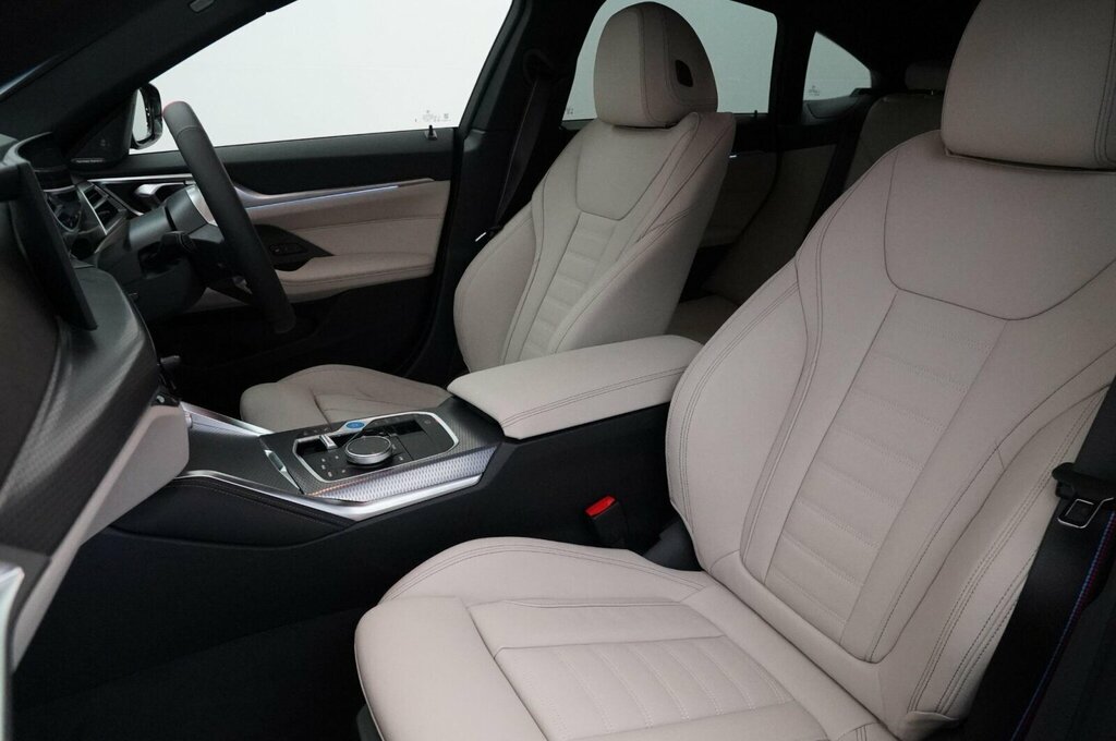 BMW i4 M60 Black #34
