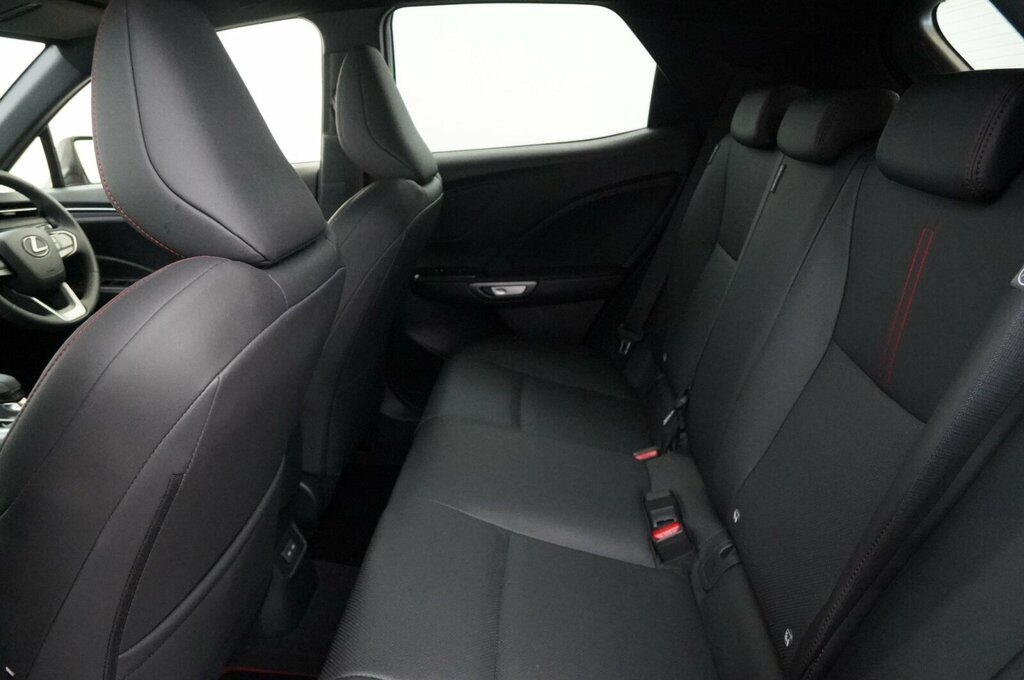 Lexus LBX 1.5 Premium Plus E-cvt  #28