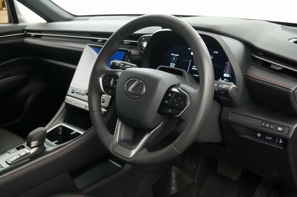 Lexus LBX 1.5 Premium Plus E-cvt  #34