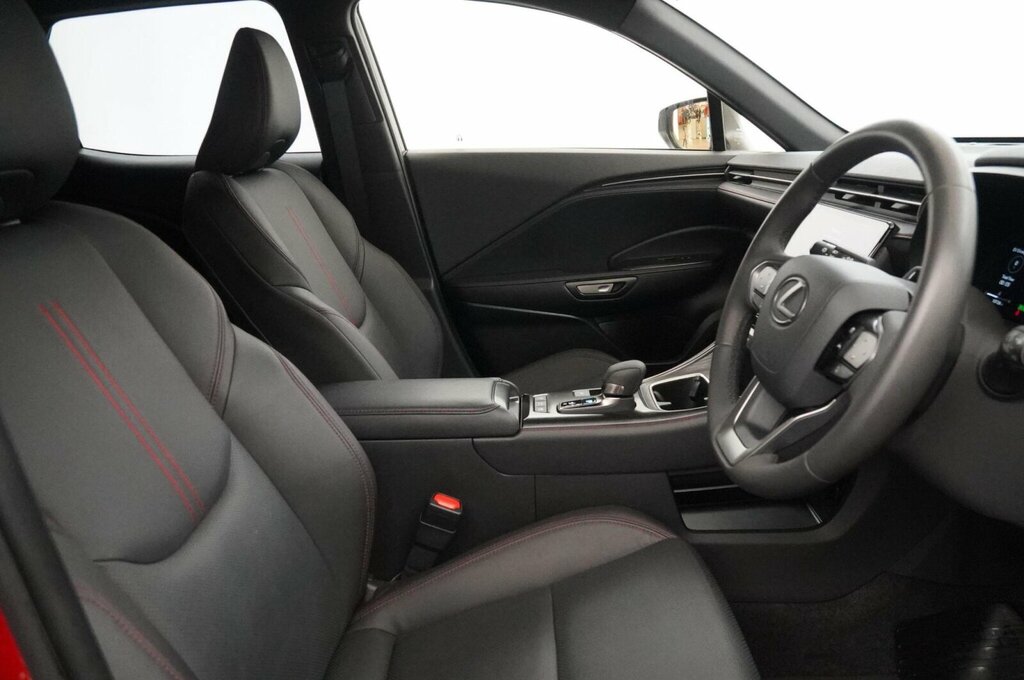 Lexus LBX 1.5 Premium Plus E-cvt  #12