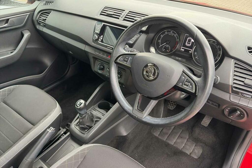 Skoda Fabia 1.0 Mpi Colour Edition Red #6