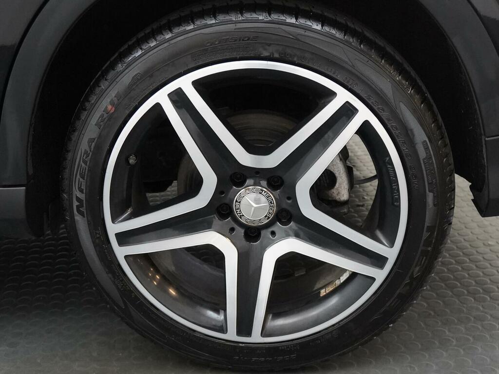 Mercedes-Benz GLA Class Gla 220D 4Matic Amg Line Prem Plus Black #6
