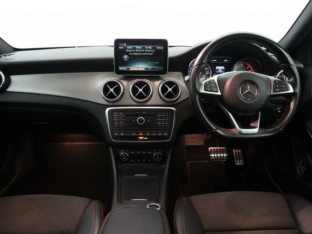 Mercedes-Benz GLA Class Gla 220D 4Matic Amg Line Prem Plus Black #5