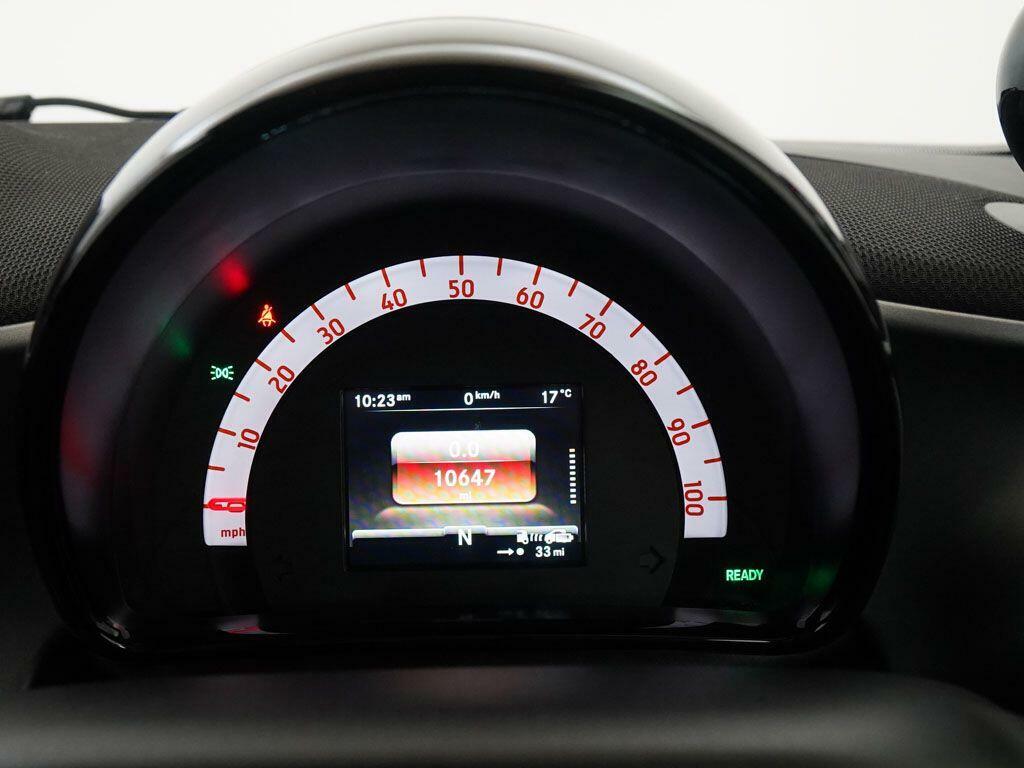 Smart Fortwo Coupe 60Kw Eq Premium 17Kwh 22Kwch White #4