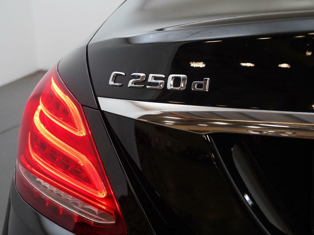 Mercedes-Benz C Class C220 Bluetec Amg Line White #17