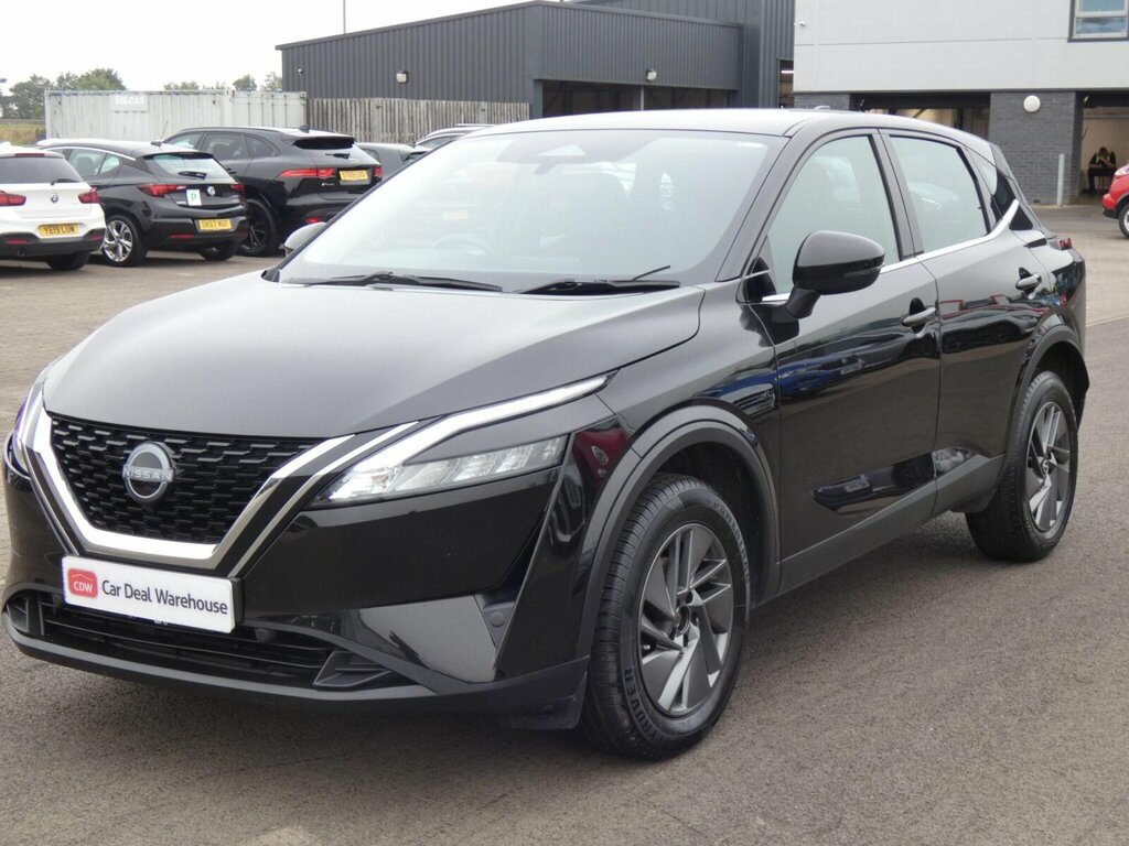 Nissan Qashqai 1.3 Dig-t Mh Acenta Premium Black #4