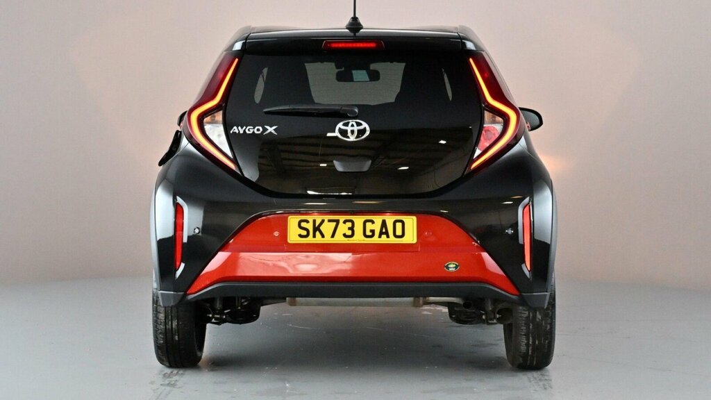 Toyota Aygo X 1.0 Vvt-i Edge Hatchback X-shift Euro 6 Red #5