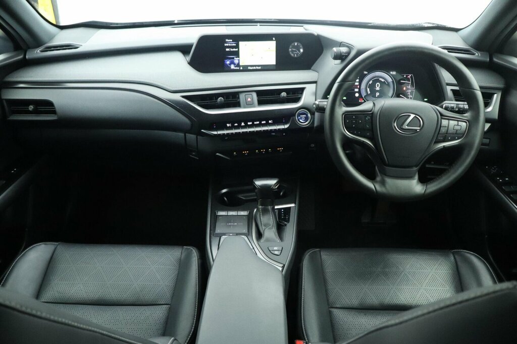 Lexus UX 250H White #10