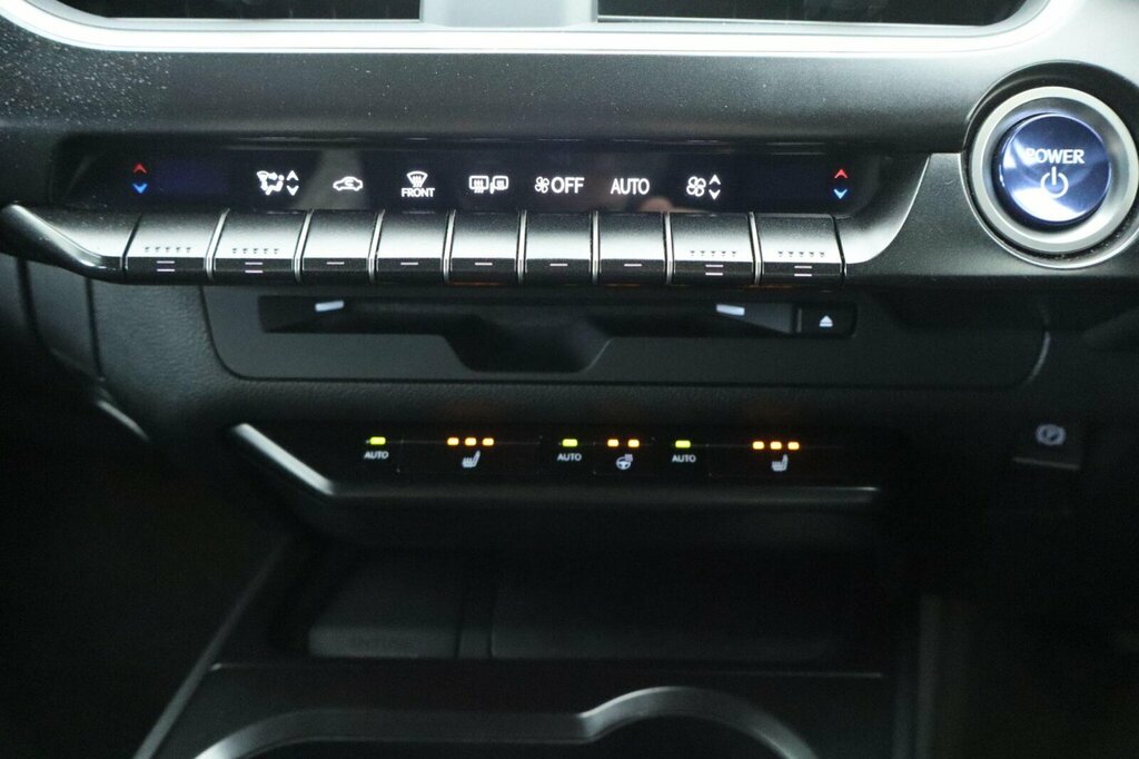 Lexus UX 250H White #14