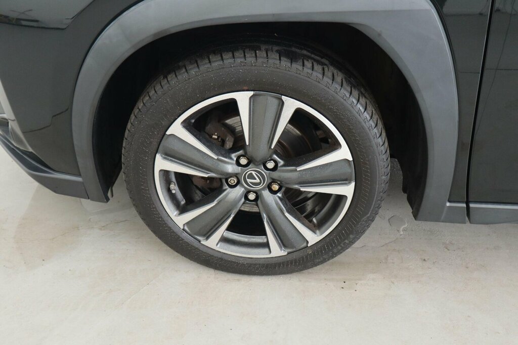 Lexus UX 250H White #21