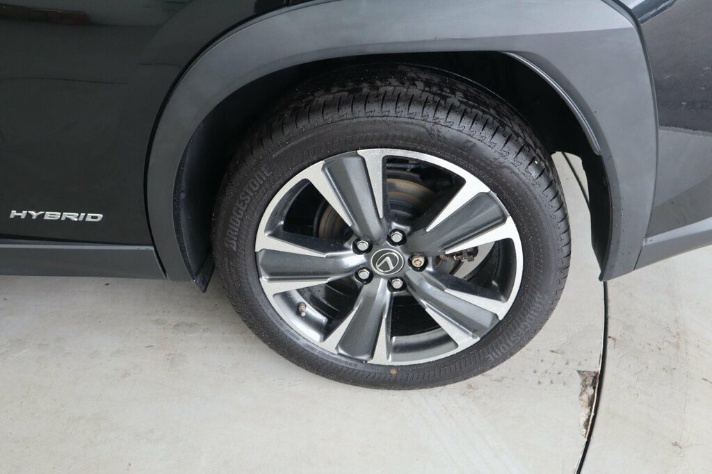 Lexus UX 250H White #22