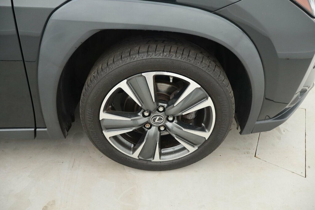 Lexus UX 250H White #24