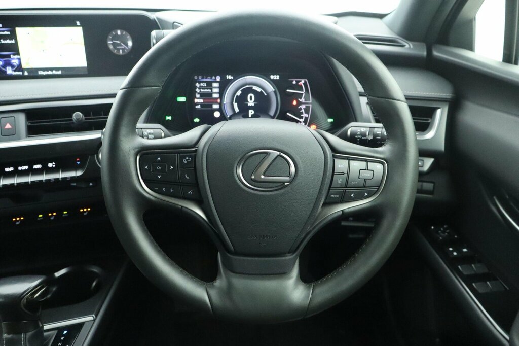 Lexus UX 250H White #28