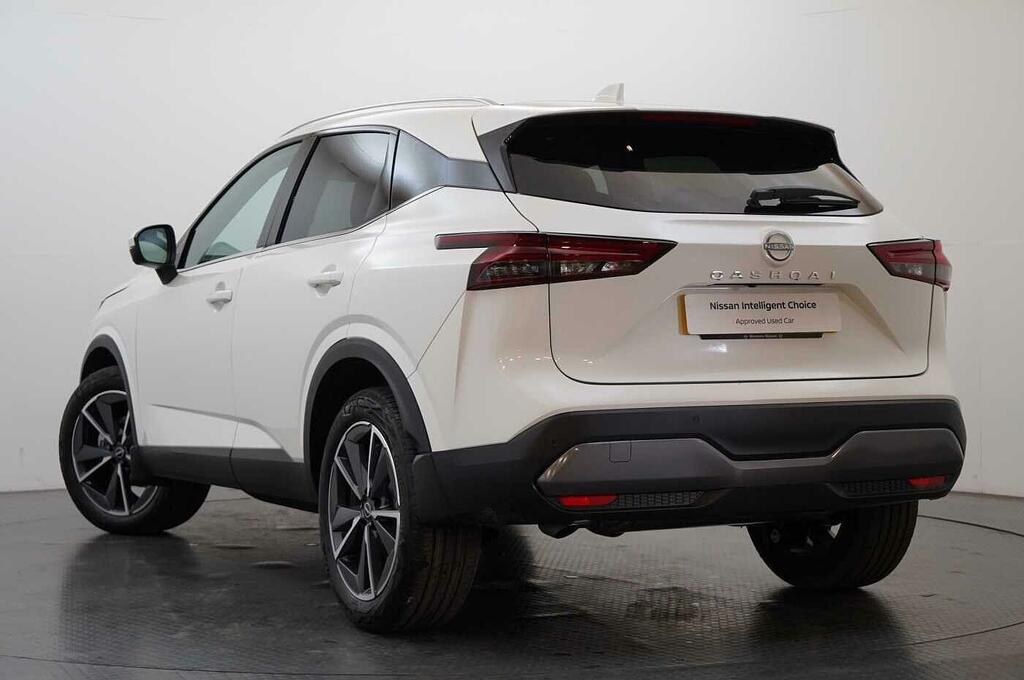 Nissan Qashqai 1.3 Dig-t Mh Tekna White #3