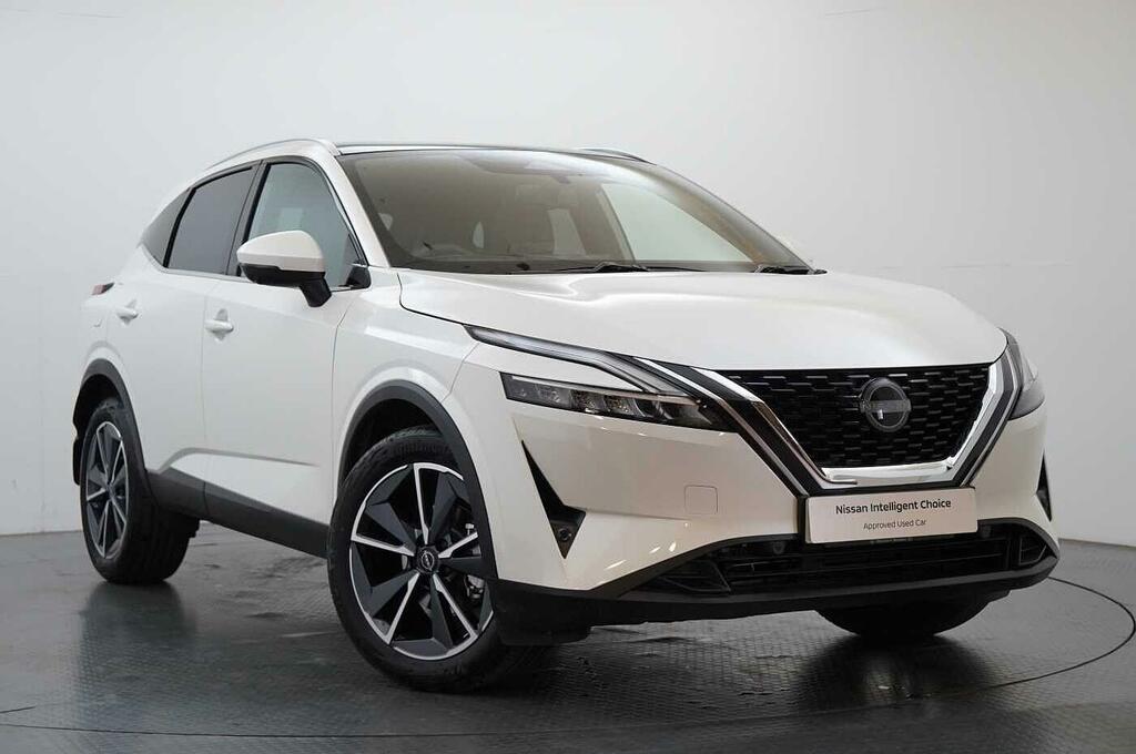 Nissan Qashqai 1.3 Dig-t Mh Tekna White
