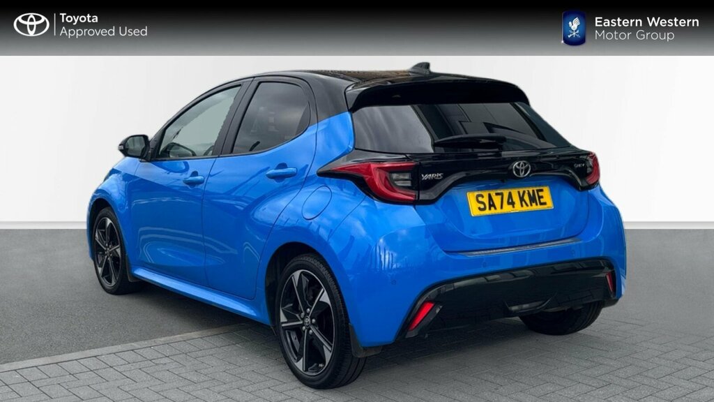 Toyota Yaris 1.5 Hybrid 130 Premiere Edition Cvt Blue #4