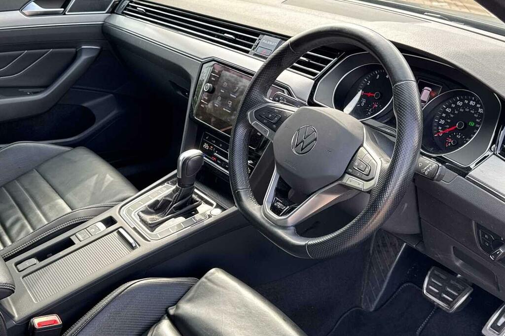 Volkswagen Passat 1.5 Tsi Evo R-line Dsg Black #6