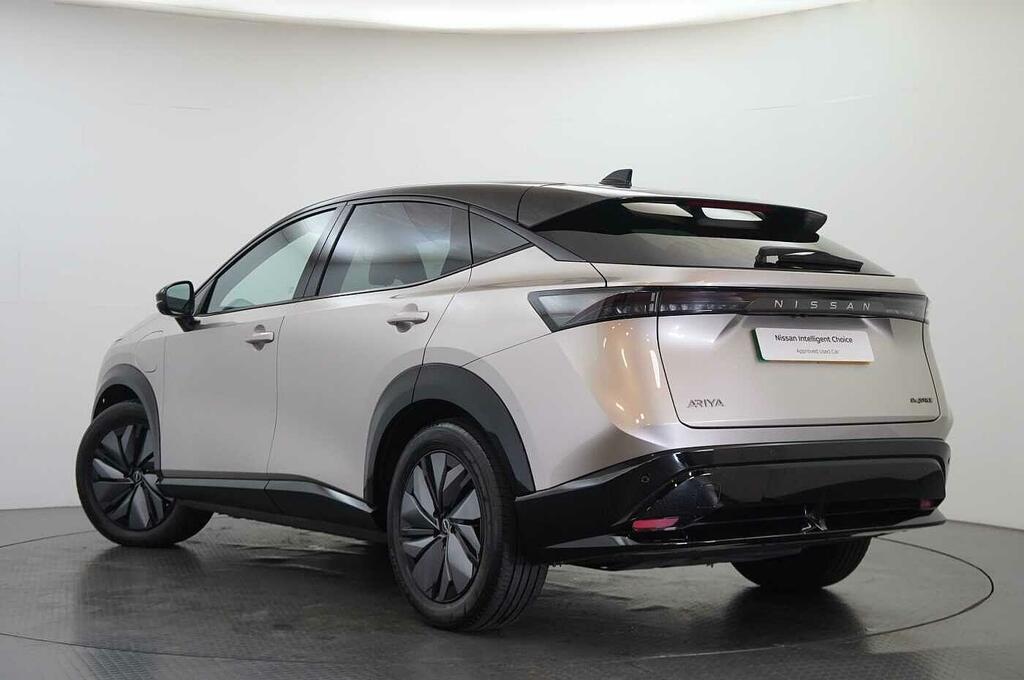 Nissan Ariya 225Kw Advance 87Kwh 22Kwch E-4orce Silver #3