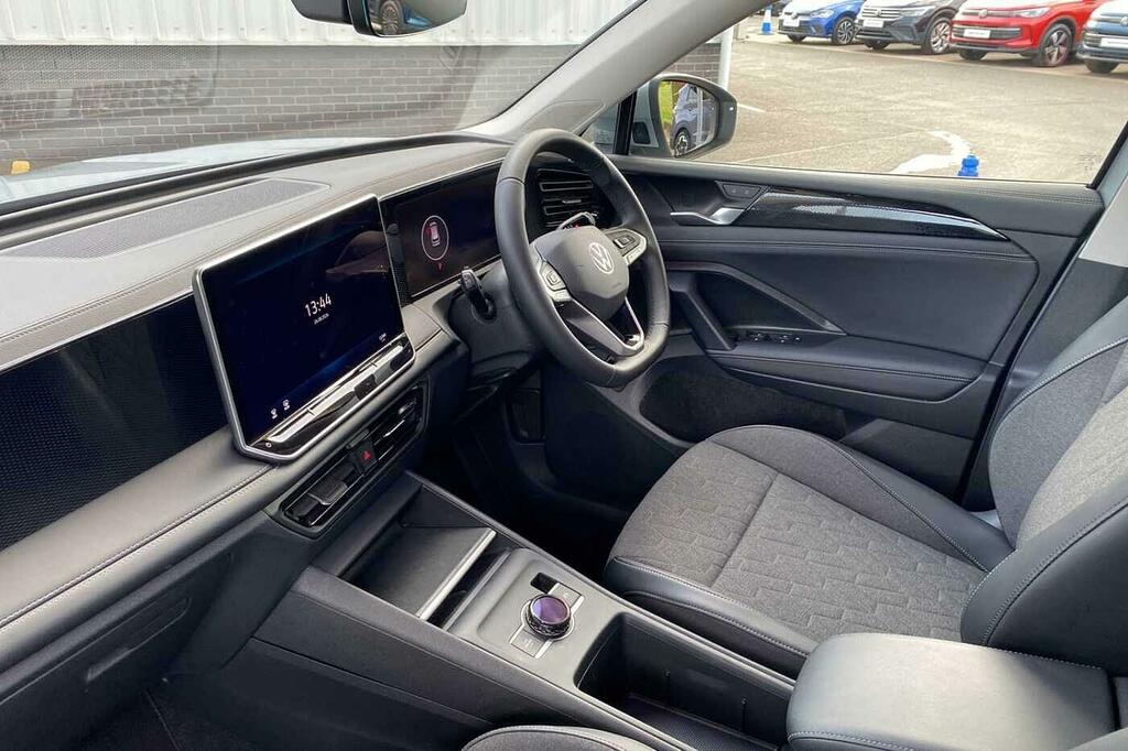 Volkswagen Tiguan 1.5 Etsi 150 Match Dsg Silver #2