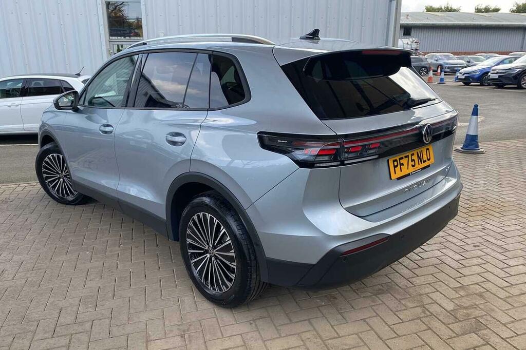 Volkswagen Tiguan 1.5 Etsi 150 Match Dsg Silver #3