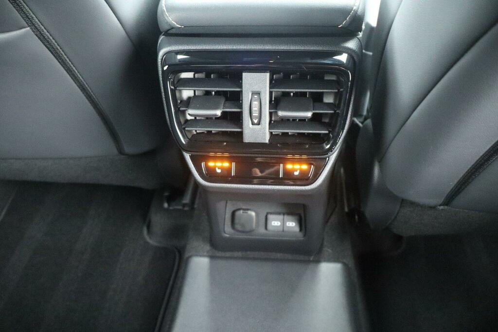 Lexus NX 450H Plus White #34