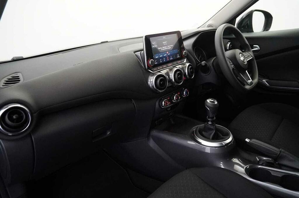 Nissan Juke 1.0 Dig-t 114 Acenta With Rear View Camera Apple Grey #2