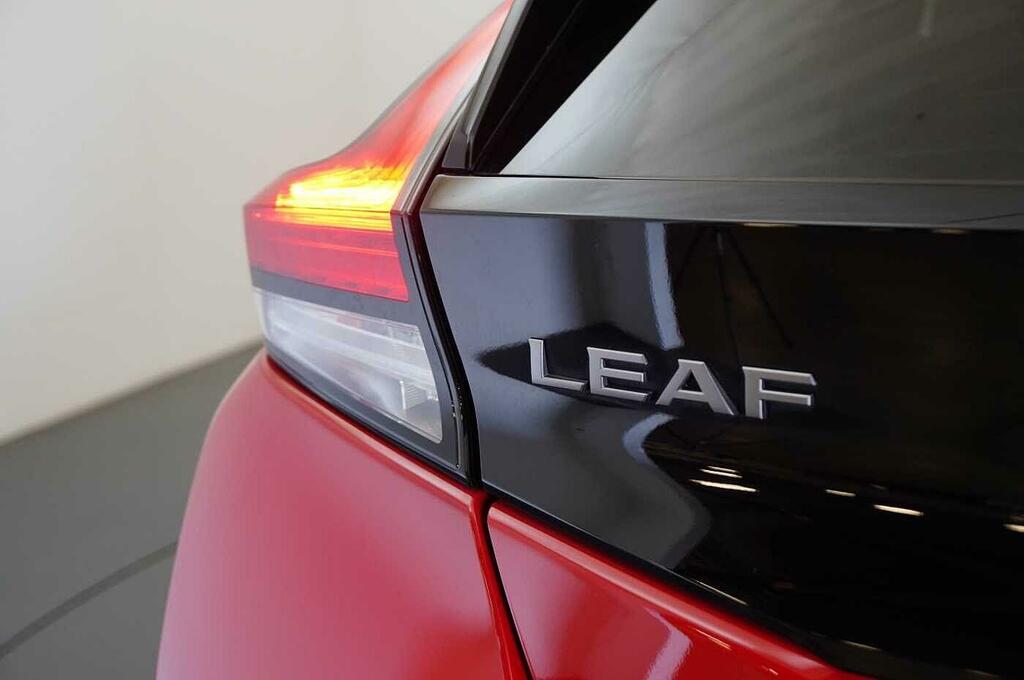 Nissan Leaf E Tekna Silver #9
