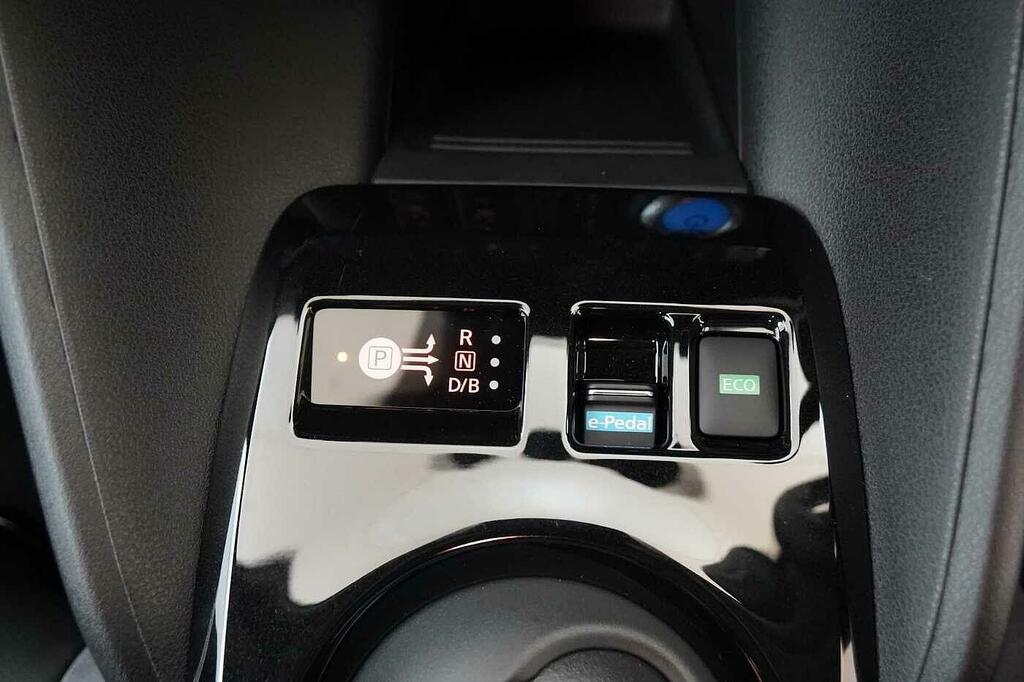 Nissan Leaf E Tekna Silver #31
