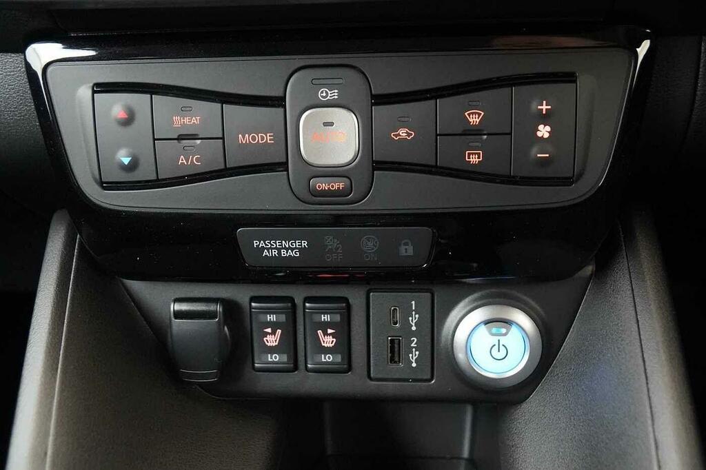 Nissan Leaf E Tekna Silver #28