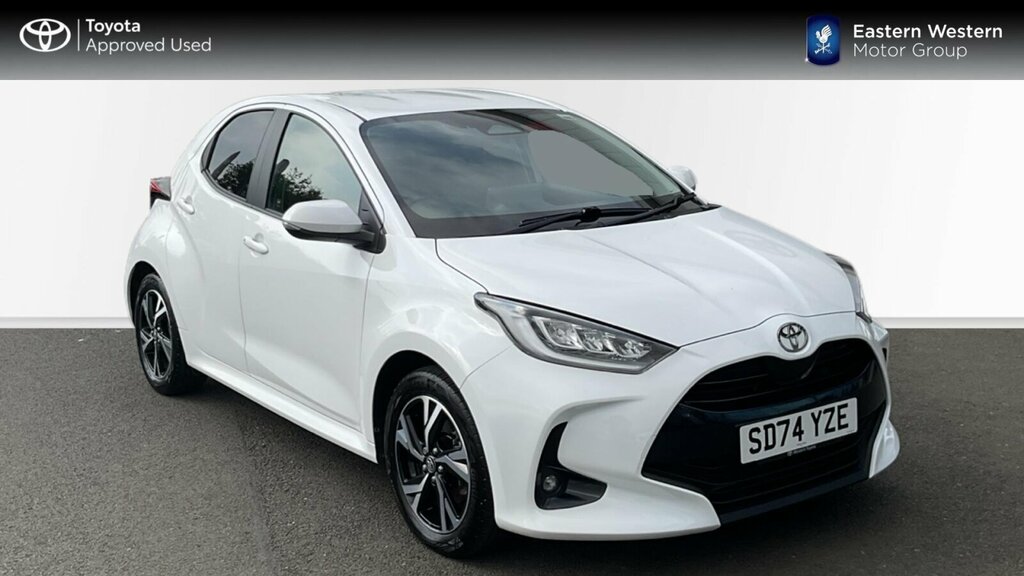 Toyota Yaris 1.5 Vvt-h Design E-cvt Euro 6 Ss White
