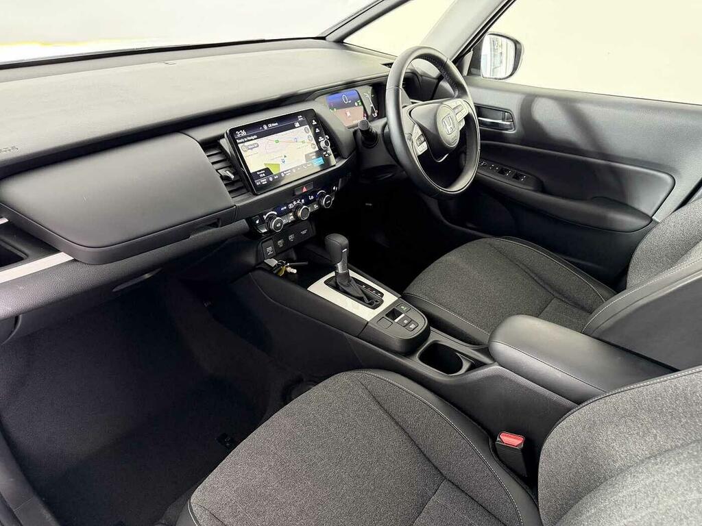 Honda Jazz 1.5 I-mmd Hybrid Advance Ecvt White #2