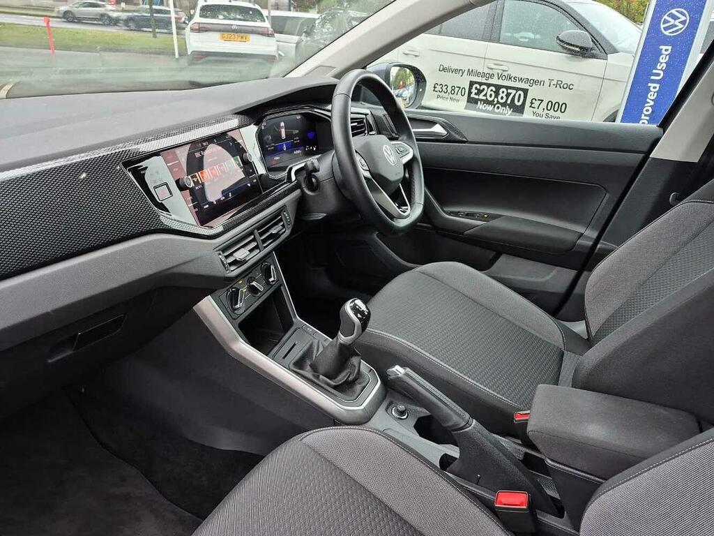 Volkswagen Taigo Life 1.0 Tsi 95Ps 5-Speed Grey #2