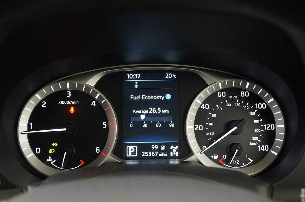 Nissan Navara Navara Tekna Dci Black #31